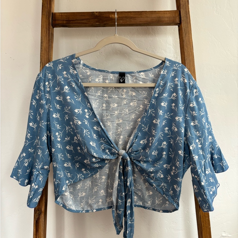 Women’s Cropped Windsor Top